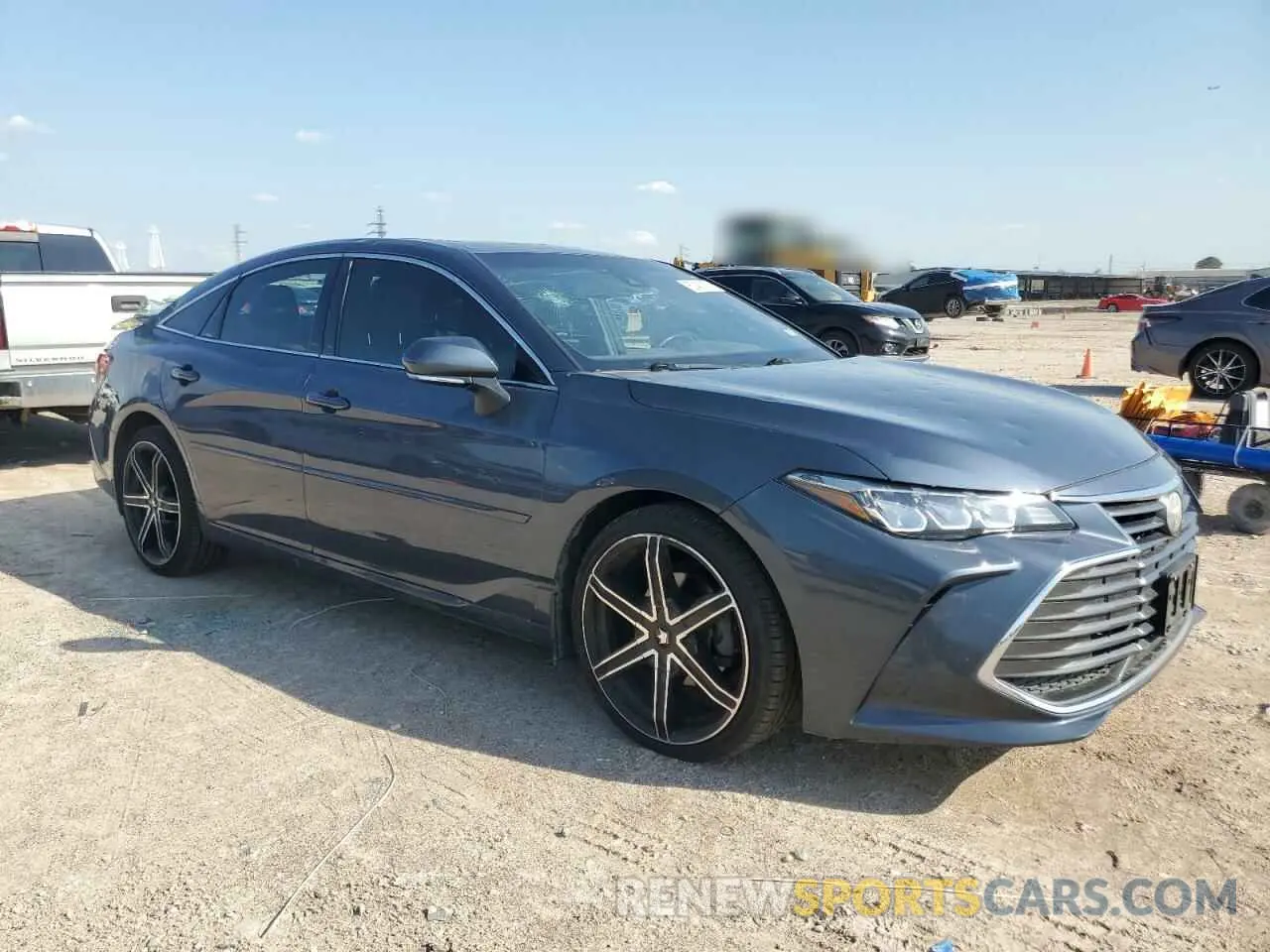 4 Photograph of a damaged car 4T1BZ1FB9KU035799 TOYOTA AVALON 2019