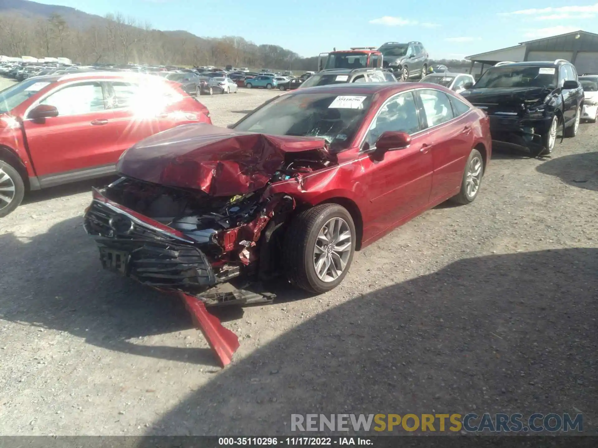 2 Photograph of a damaged car 4T1BZ1FB9KU038282 TOYOTA AVALON 2019