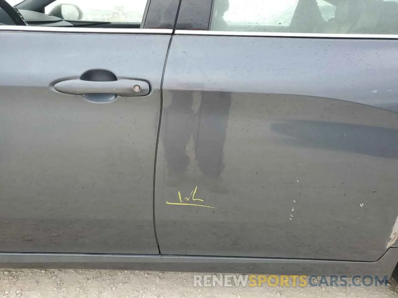 12 Photograph of a damaged car 4T1BZ1FBXKU027095 TOYOTA AVALON 2019