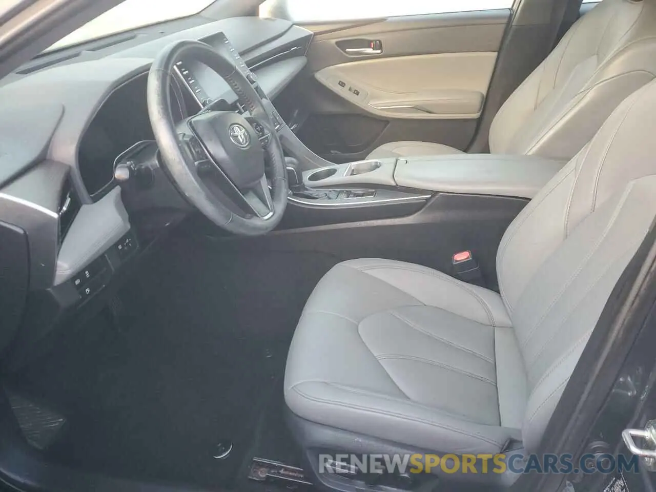 7 Photograph of a damaged car 4T1BZ1FBXKU027095 TOYOTA AVALON 2019