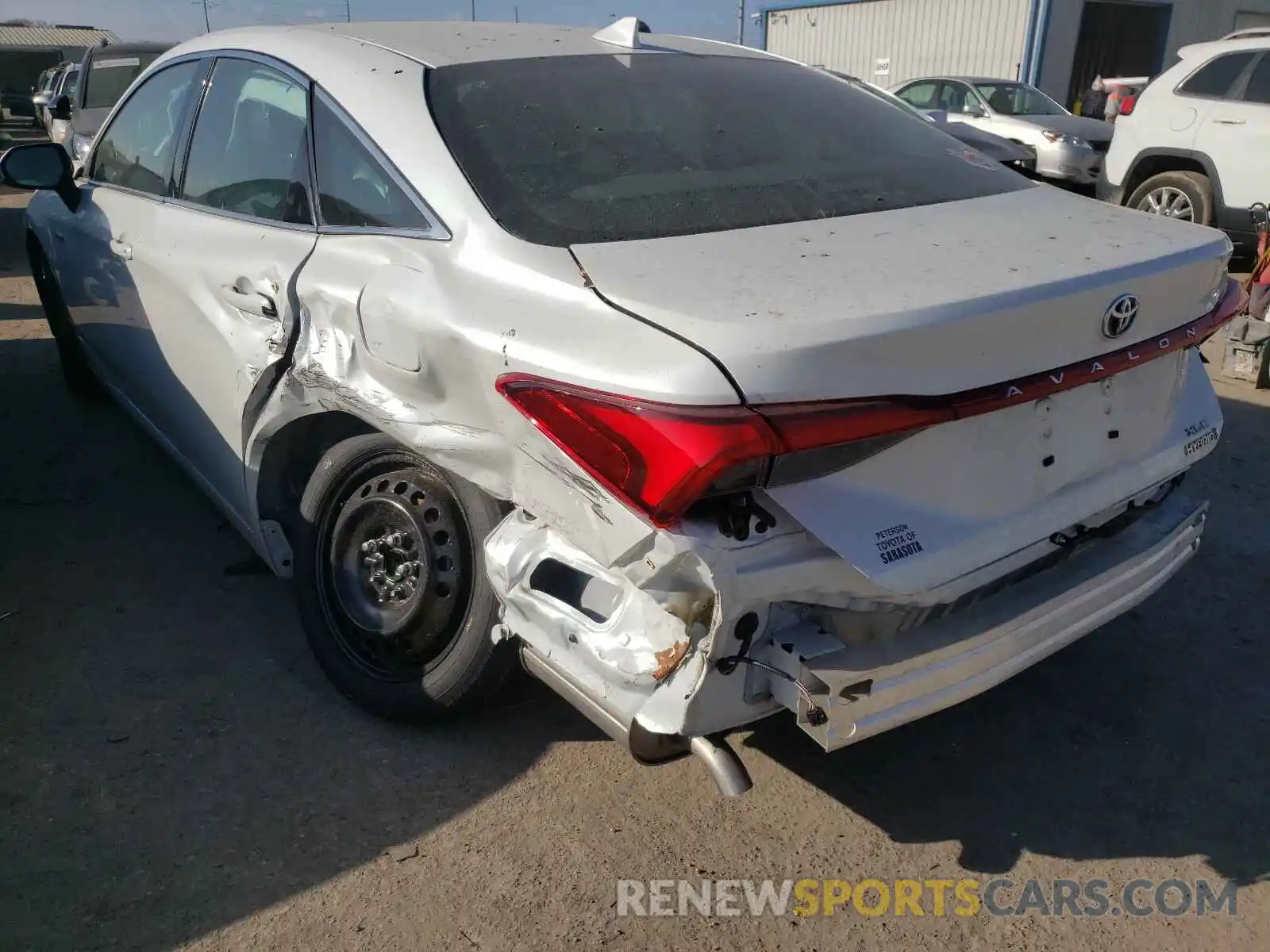 3 Photograph of a damaged car 4T1A21FB2LU013385 TOYOTA AVALON 2020