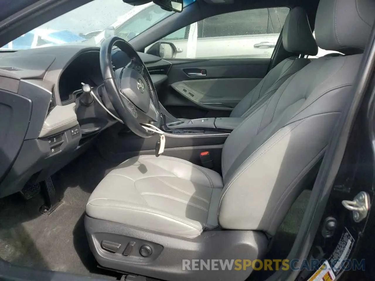 7 Photograph of a damaged car 4T1A21FB4LU018412 TOYOTA AVALON 2020