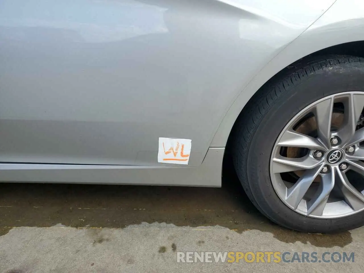 12 Photograph of a damaged car 4T1A21FBXLU016423 TOYOTA AVALON 2020