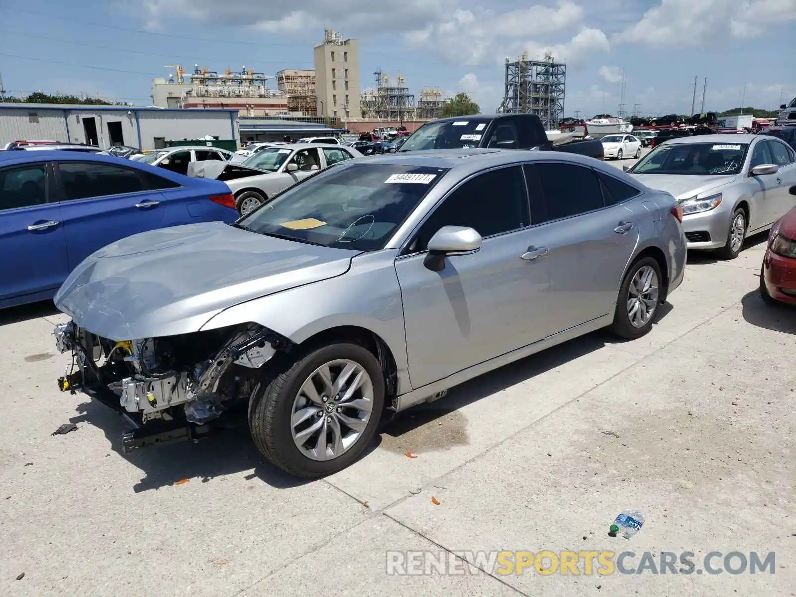 2 Photograph of a damaged car 4T1AZ1FB0LU040970 TOYOTA AVALON 2020