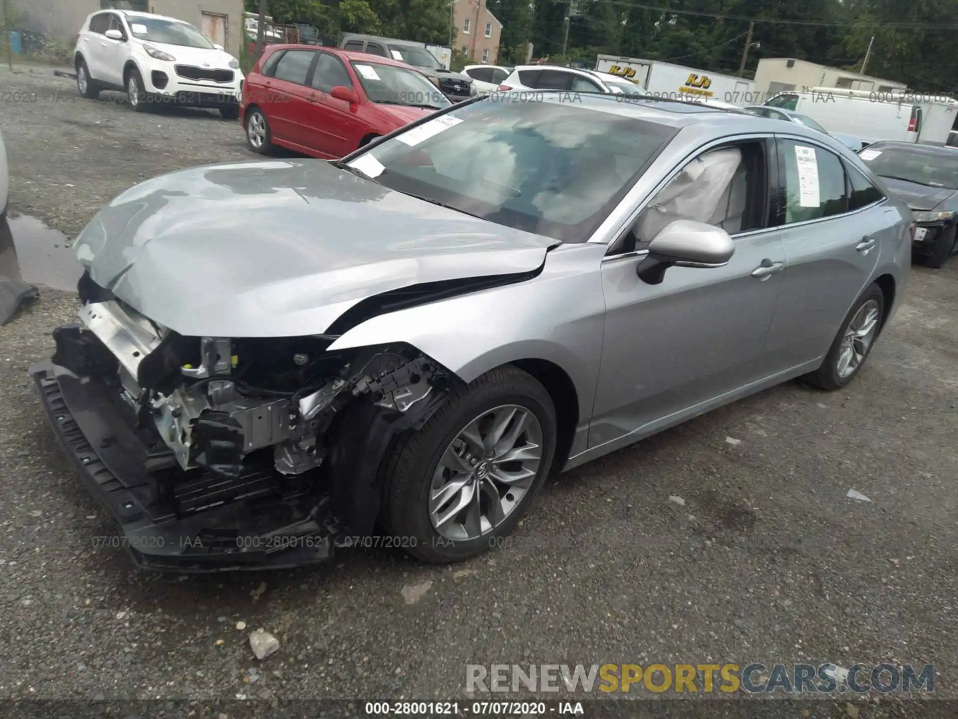 2 Photograph of a damaged car 4T1AZ1FB1LU042422 TOYOTA AVALON 2020