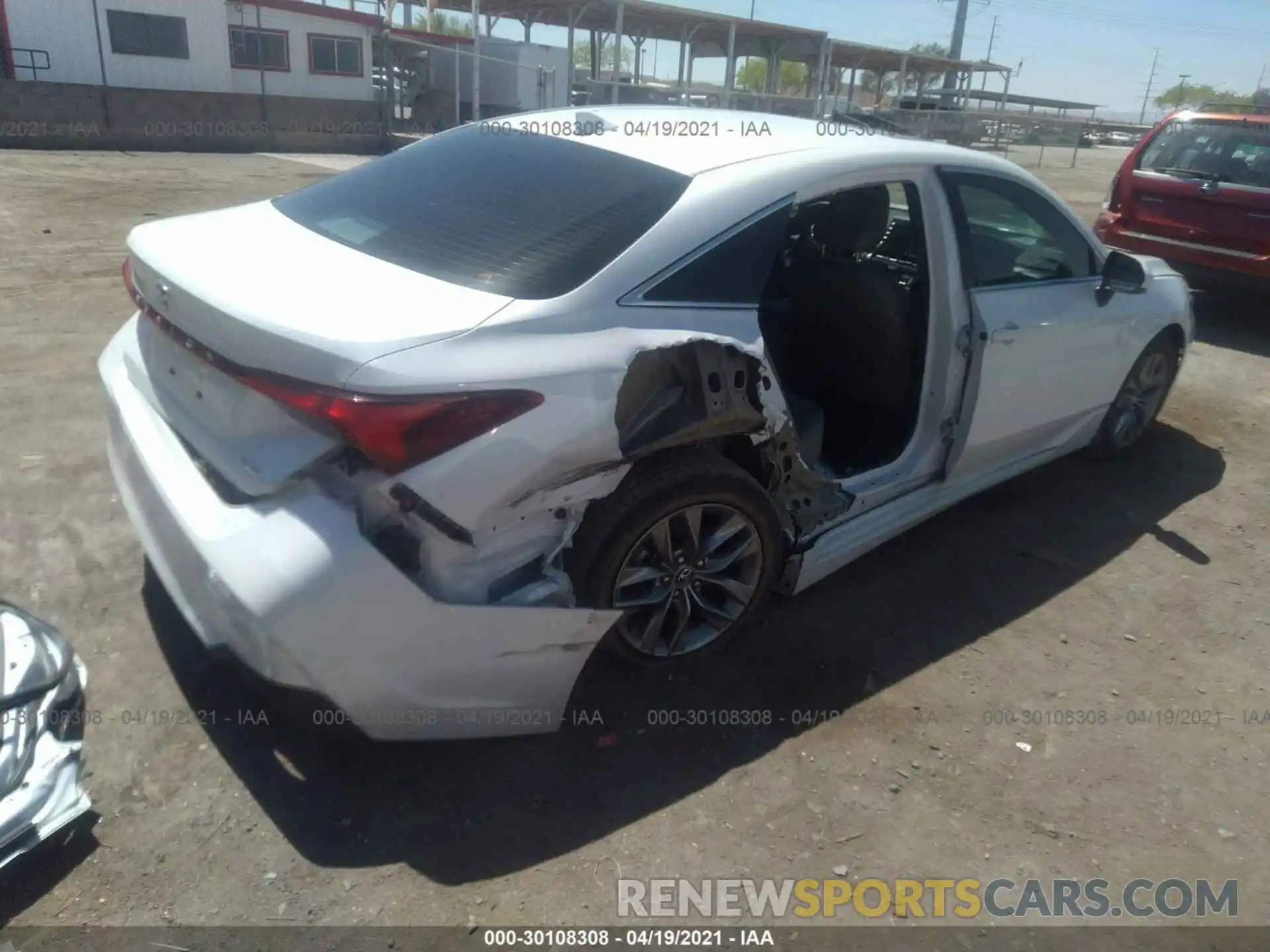 4 Photograph of a damaged car 4T1AZ1FB2LU049508 TOYOTA AVALON 2020