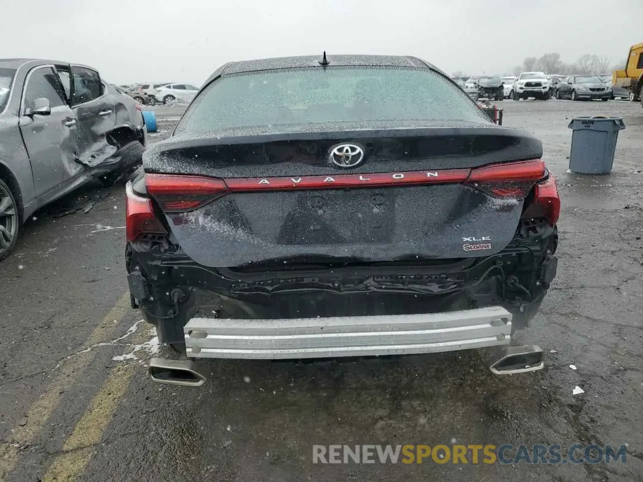 6 Photograph of a damaged car 4T1AZ1FB3LU045211 TOYOTA AVALON 2020