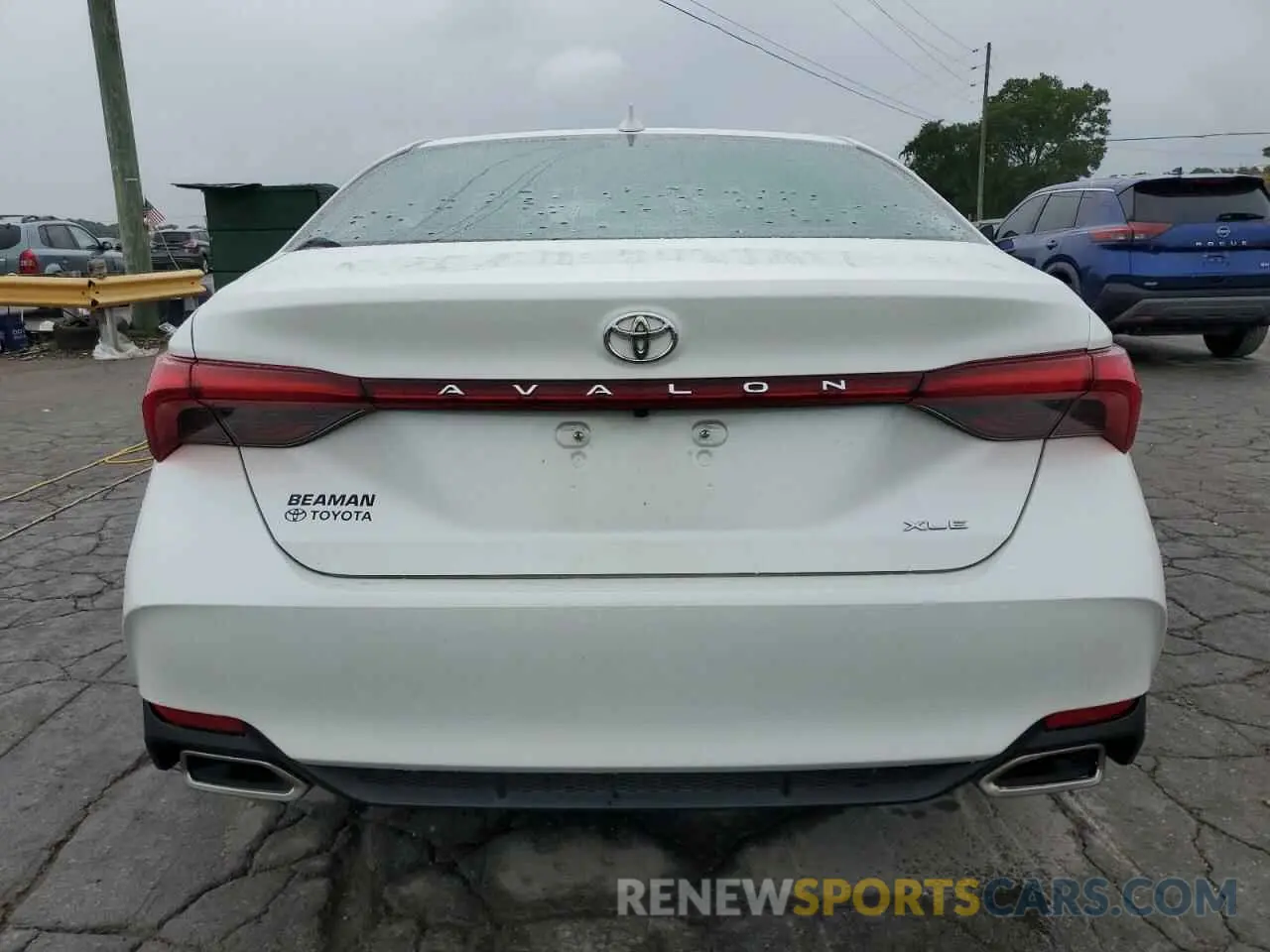 6 Photograph of a damaged car 4T1AZ1FB4LU042477 TOYOTA AVALON 2020