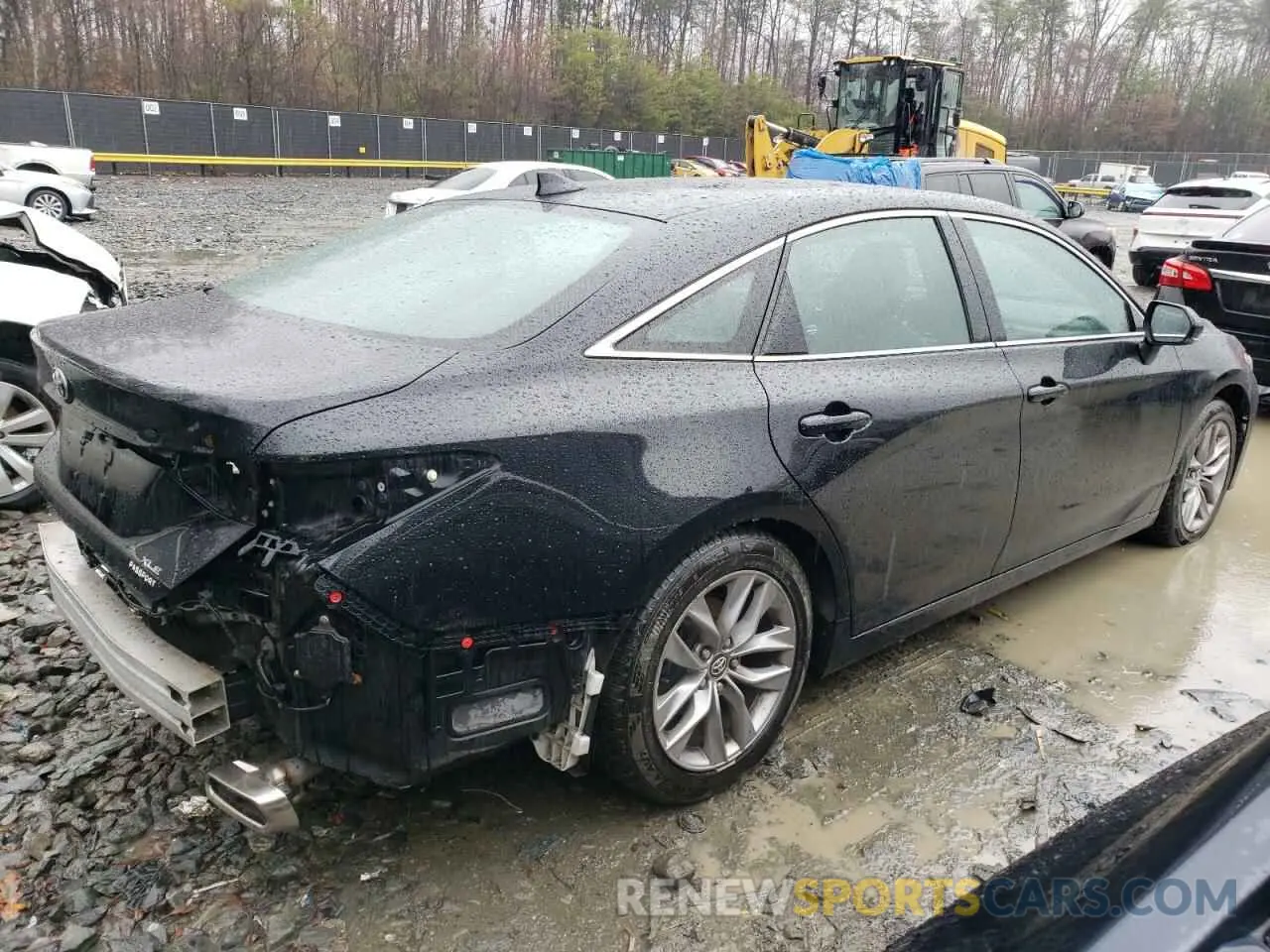3 Photograph of a damaged car 4T1AZ1FB4LU043970 TOYOTA AVALON 2020
