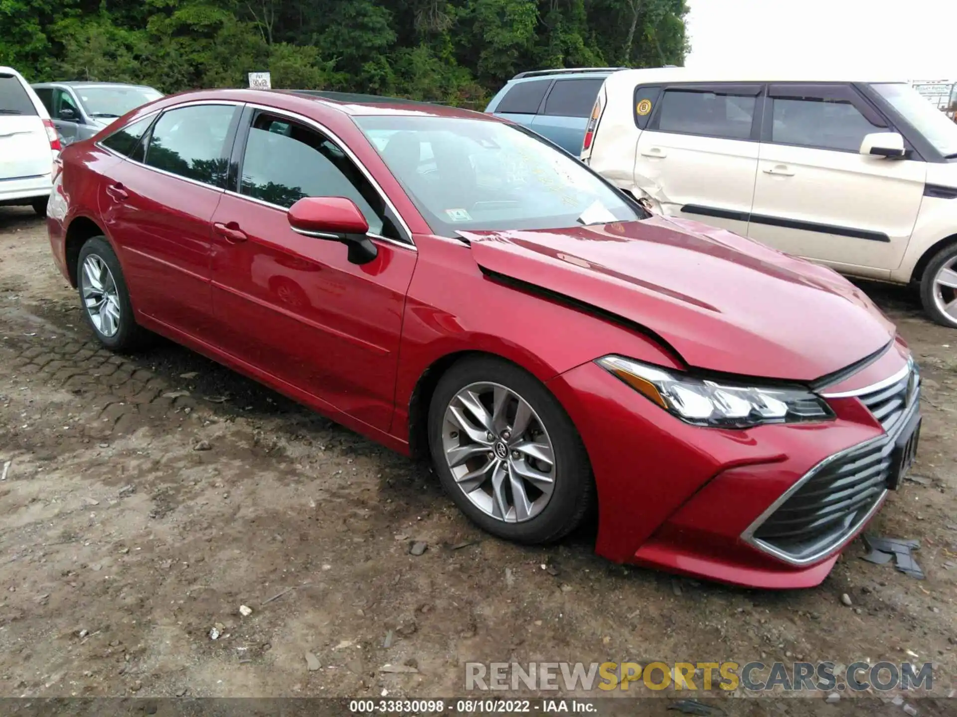 1 Photograph of a damaged car 4T1AZ1FB8LU040537 TOYOTA AVALON 2020