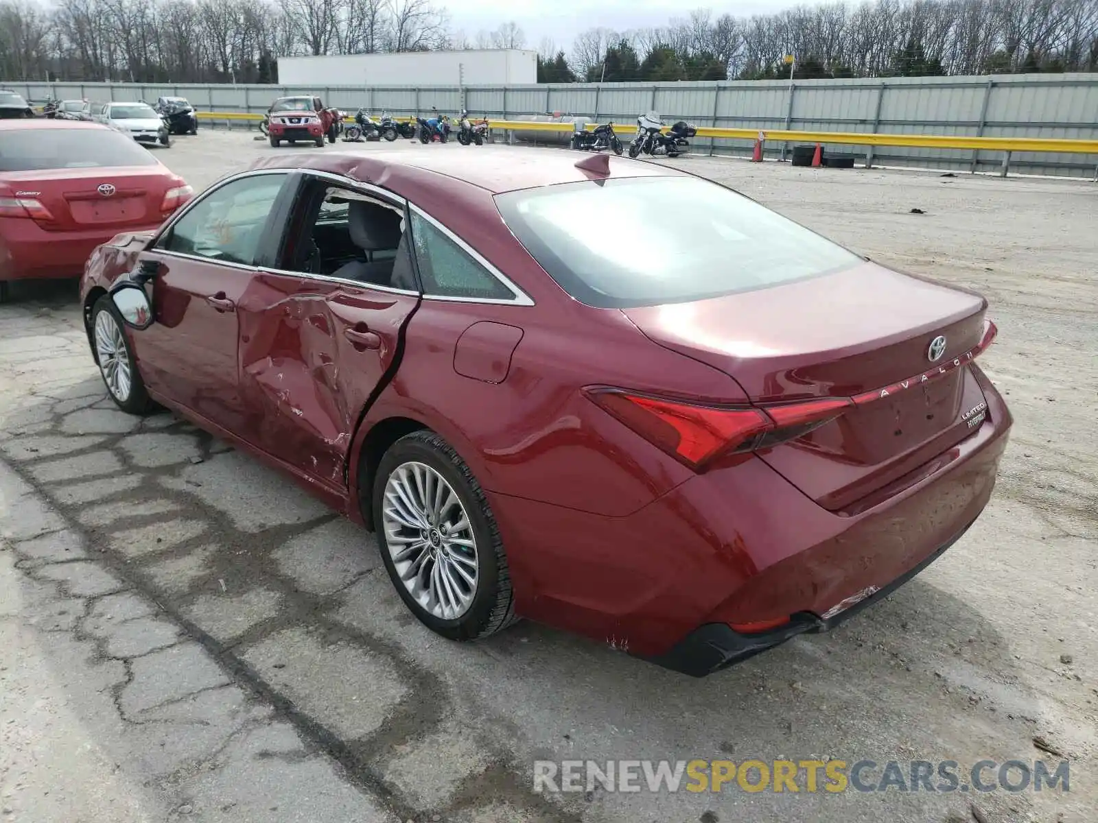 3 Photograph of a damaged car 4T1C21FB9LU019273 TOYOTA AVALON 2020