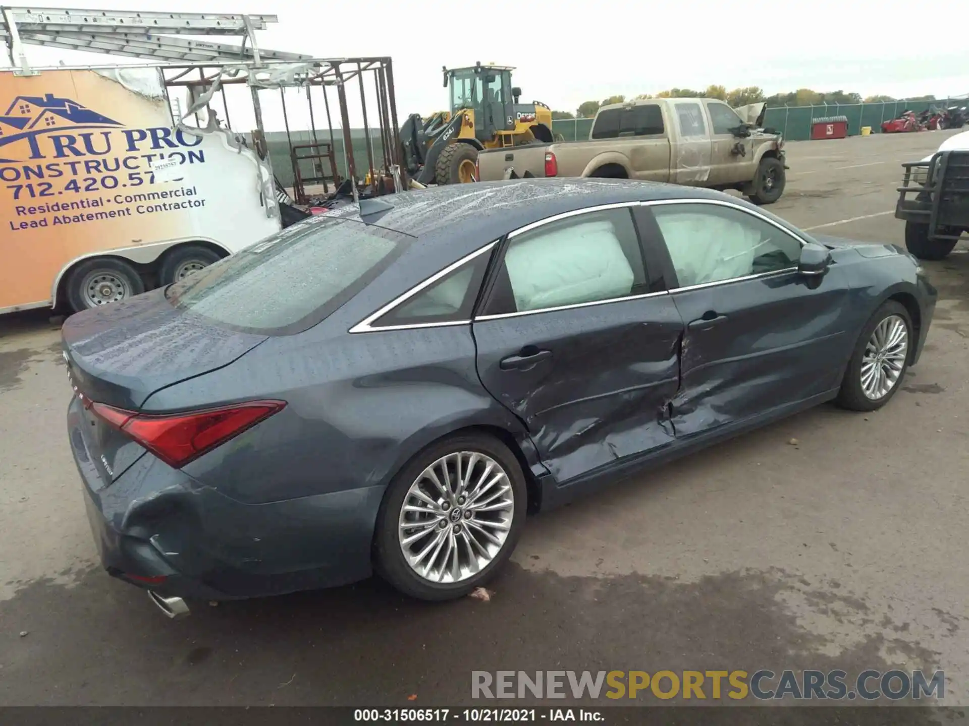 4 Photograph of a damaged car 4T1CZ1FB8LU042975 TOYOTA AVALON 2020