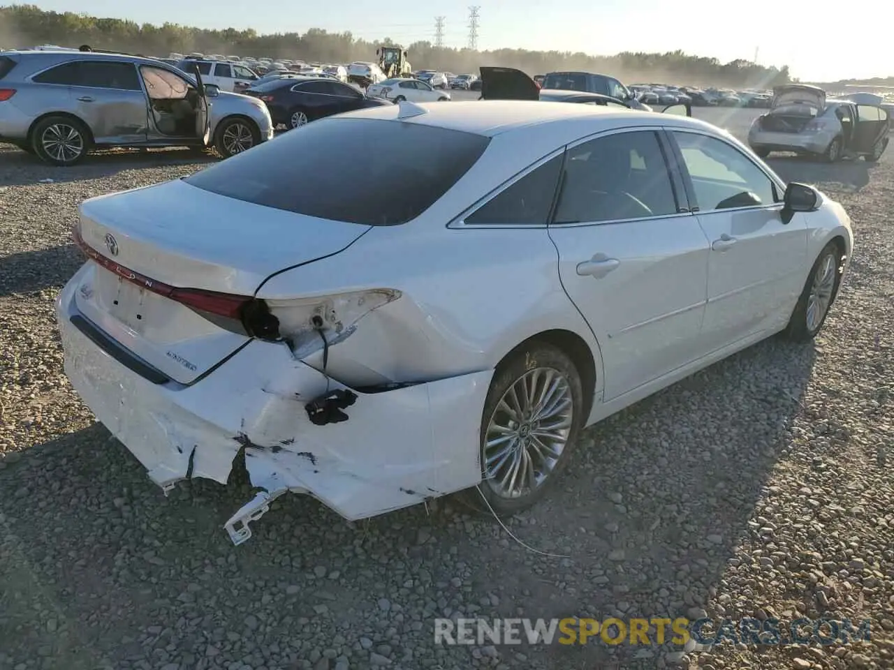 3 Photograph of a damaged car 4T1CZ1FB8LU044368 TOYOTA AVALON 2020