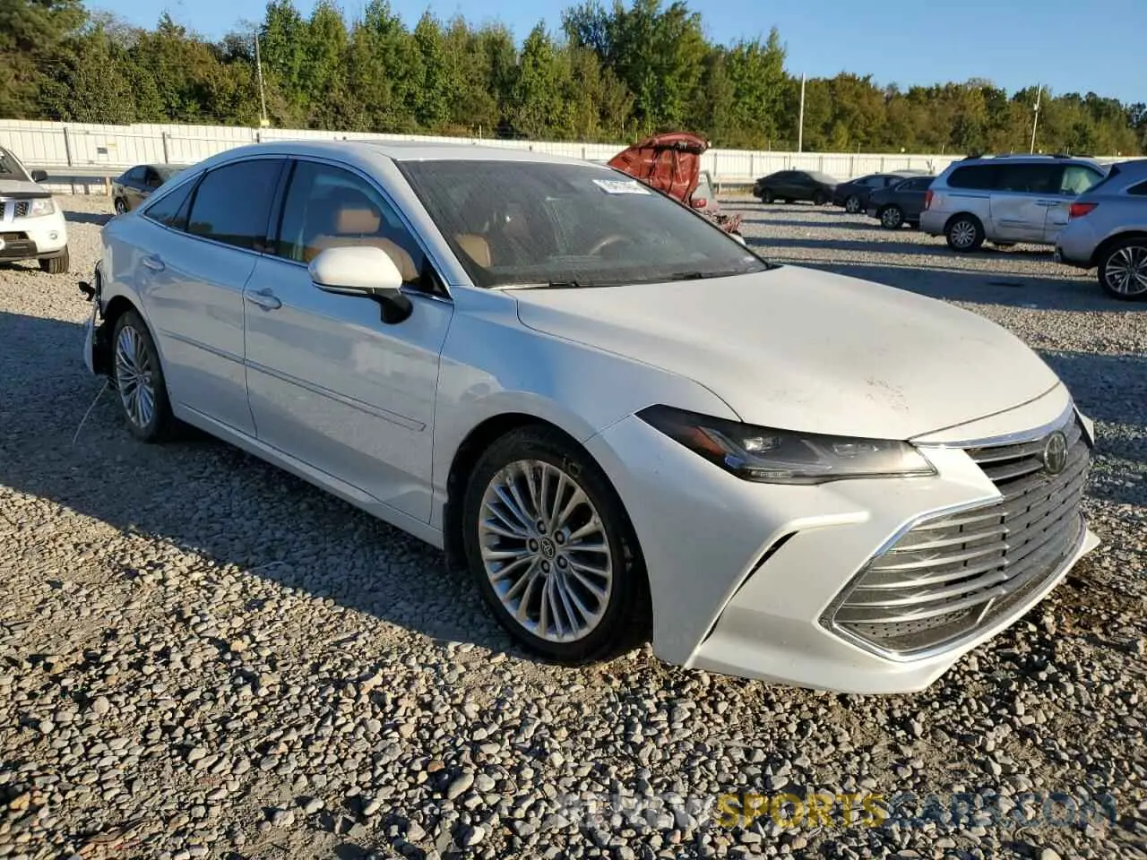 4 Photograph of a damaged car 4T1CZ1FB8LU044368 TOYOTA AVALON 2020