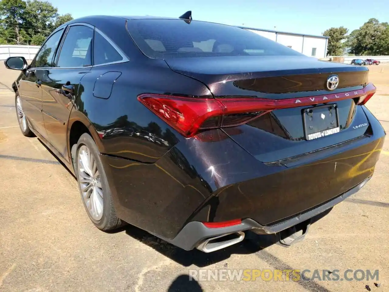 3 Photograph of a damaged car 4T1CZ1FB8LU046492 TOYOTA AVALON 2020