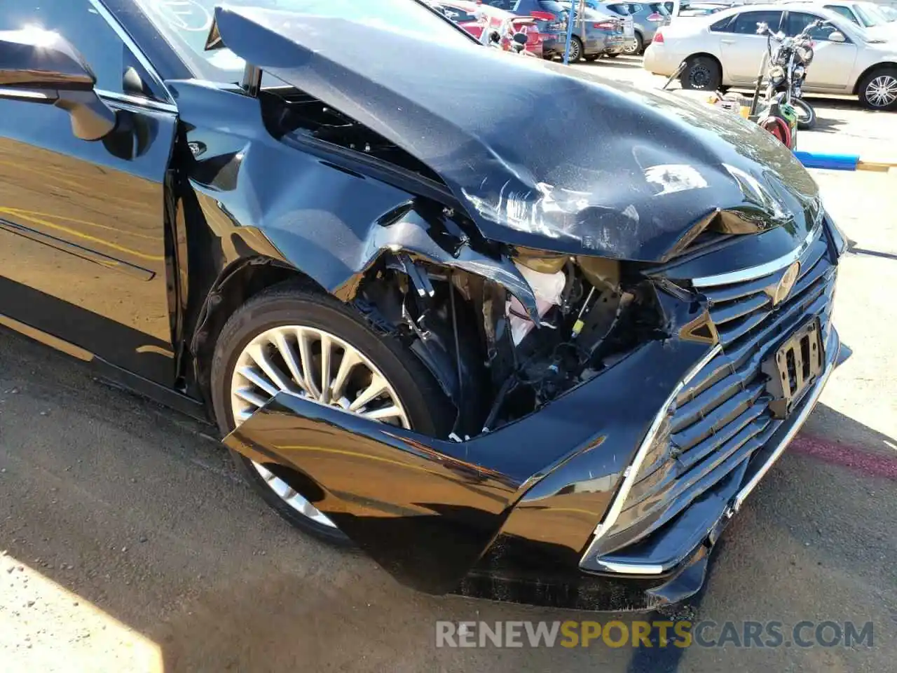 9 Photograph of a damaged car 4T1CZ1FB8LU046492 TOYOTA AVALON 2020