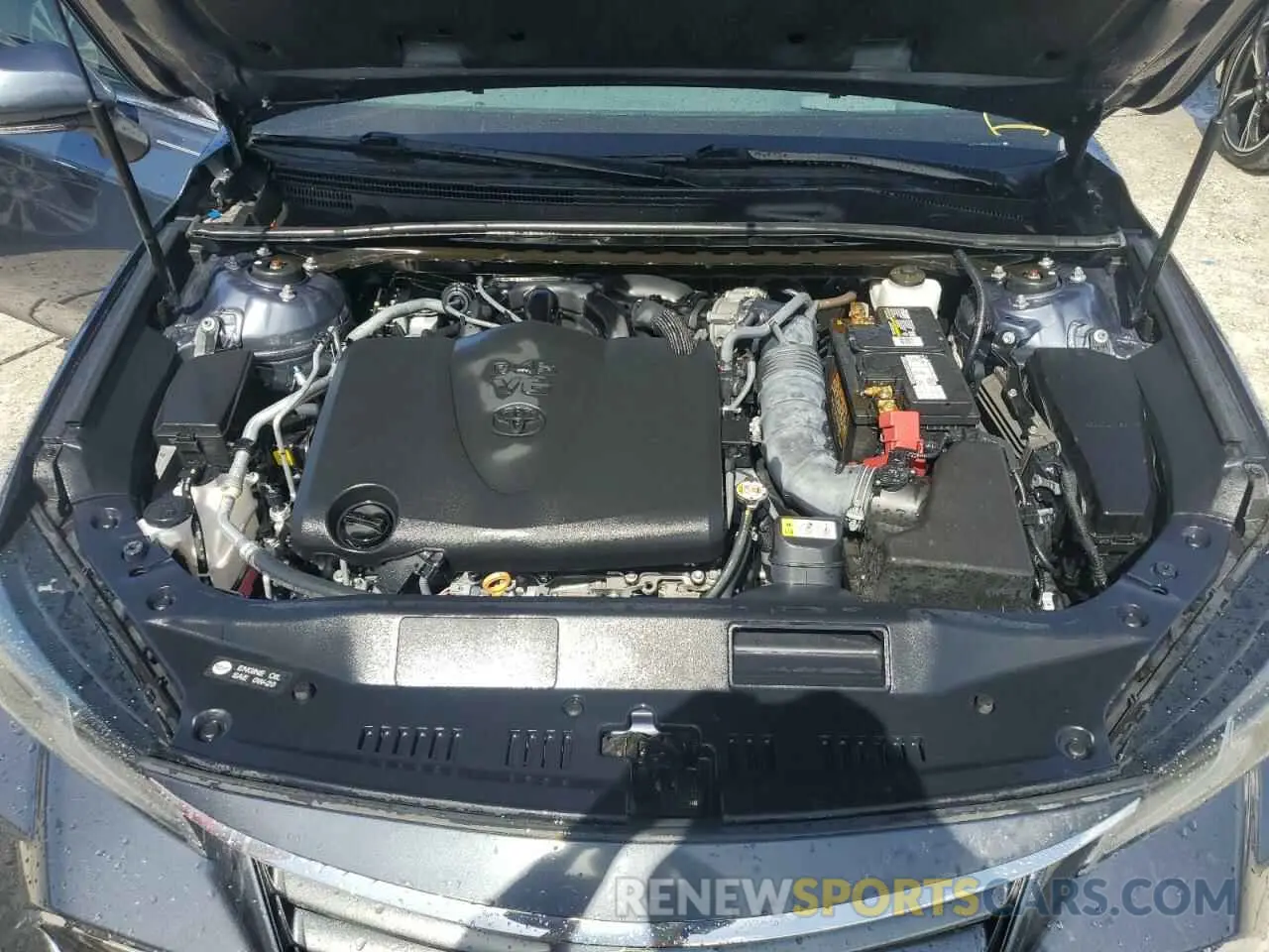 11 Photograph of a damaged car 4T1CZ1FB8LU052437 TOYOTA AVALON 2020