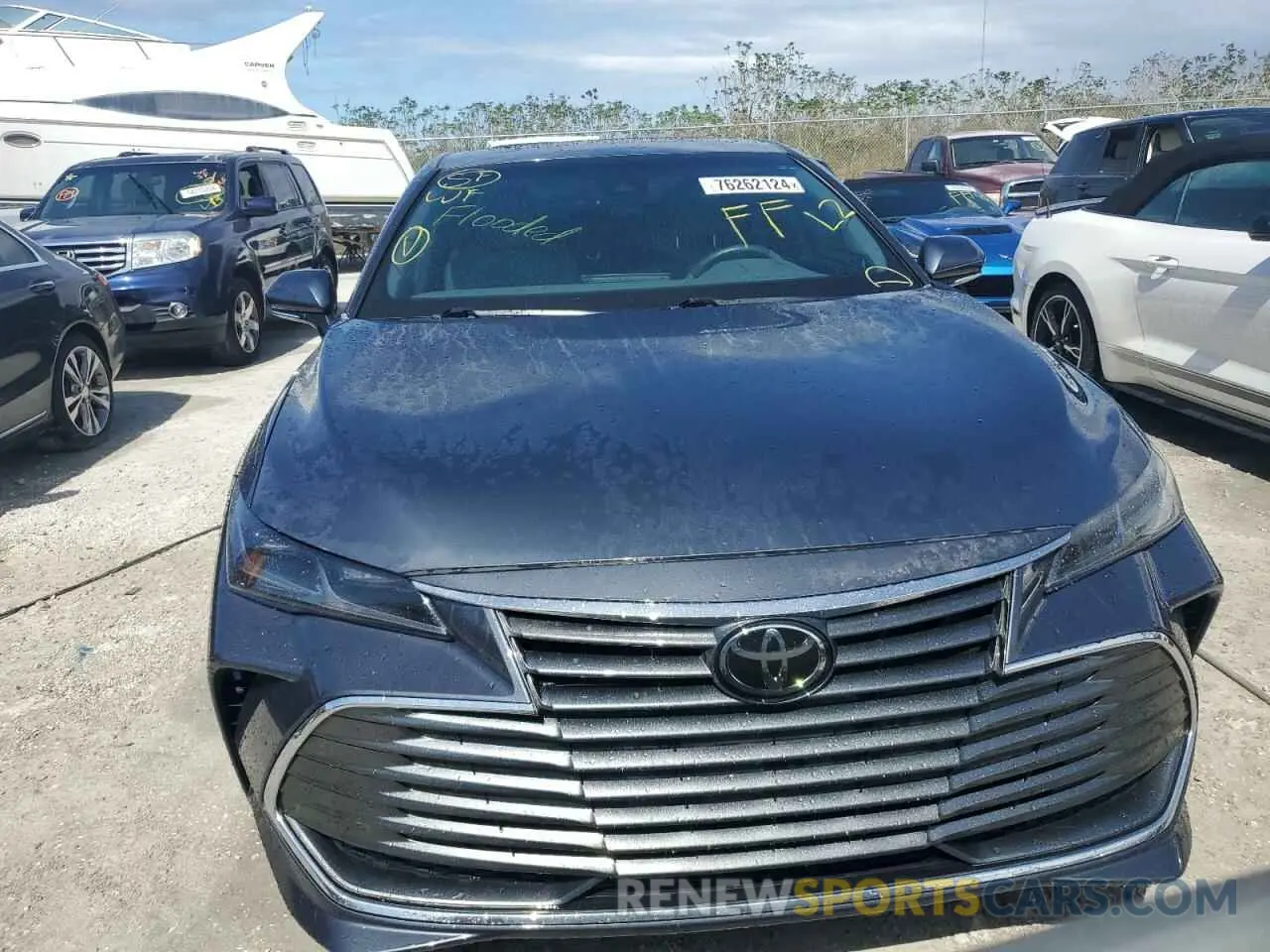5 Photograph of a damaged car 4T1CZ1FB8LU052437 TOYOTA AVALON 2020
