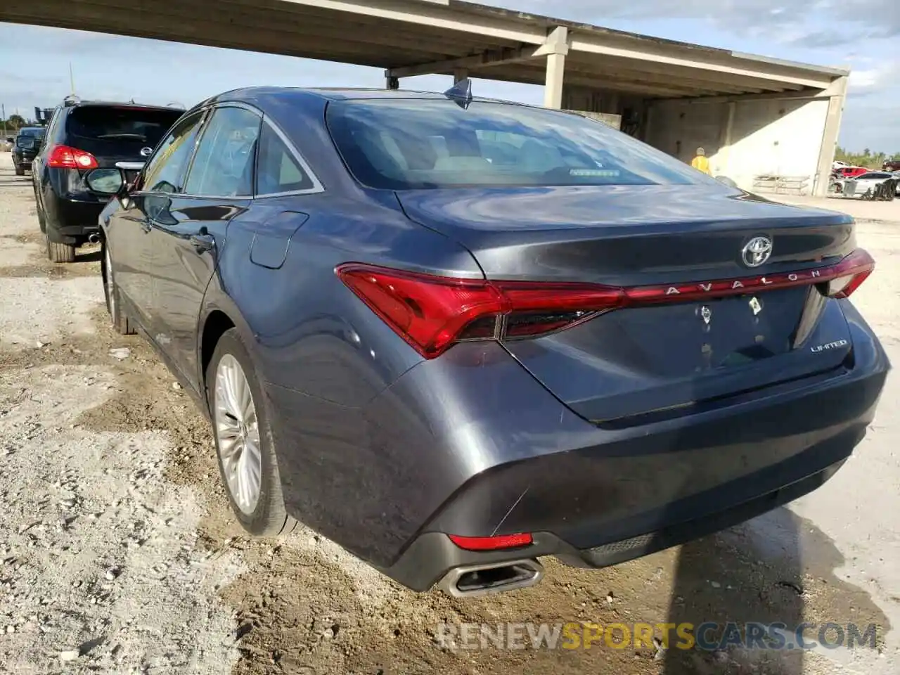 3 Photograph of a damaged car 4T1CZ1FB8LU053250 TOYOTA AVALON 2020