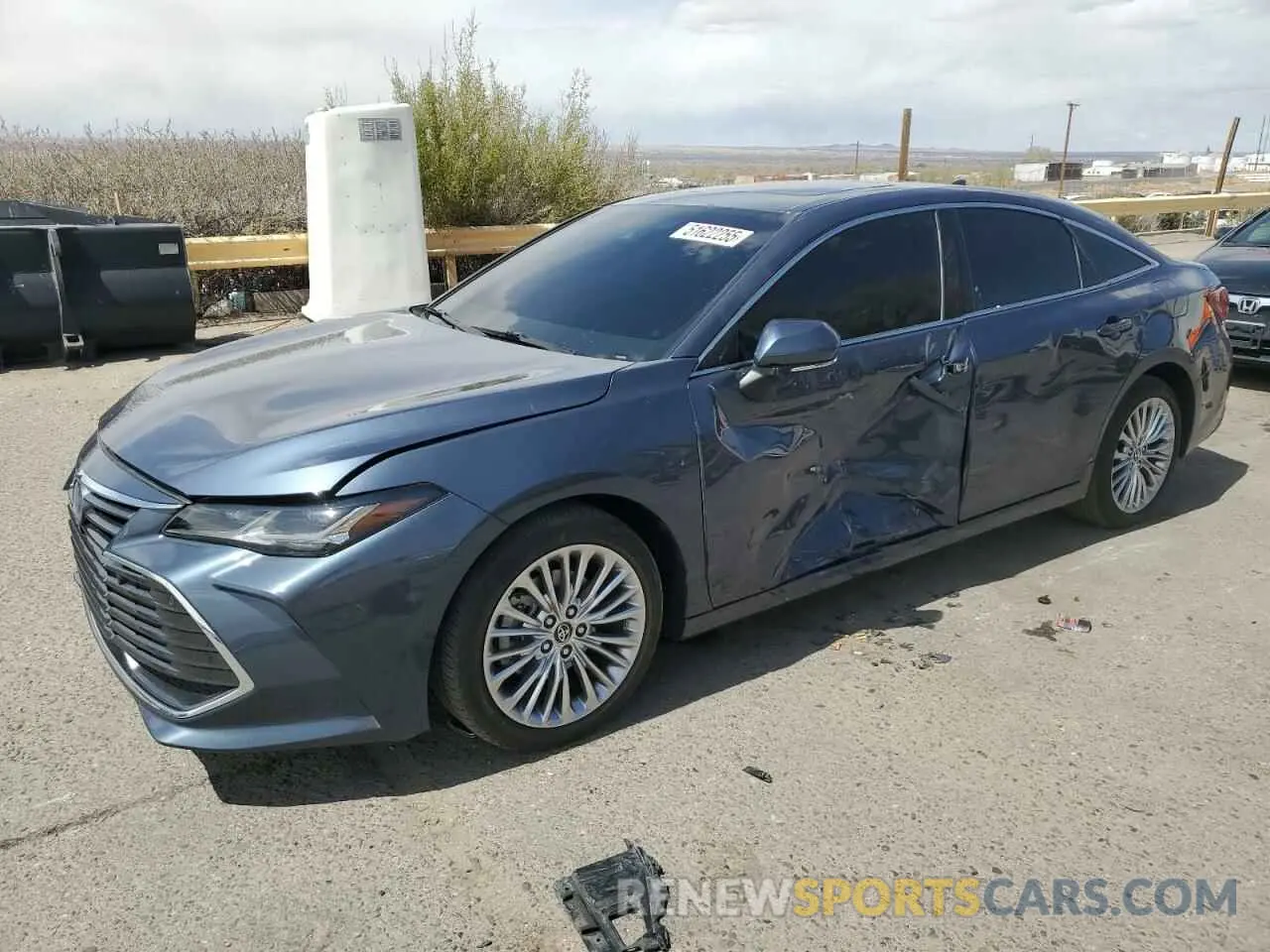 1 Photograph of a damaged car 4T1D21FB0LU014970 TOYOTA AVALON 2020