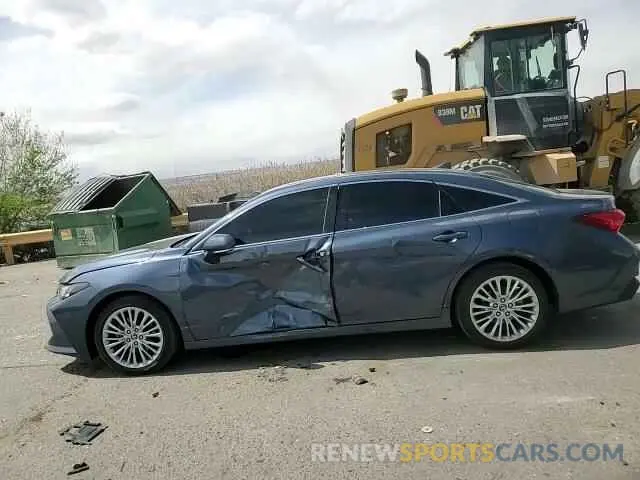 11 Photograph of a damaged car 4T1D21FB0LU014970 TOYOTA AVALON 2020