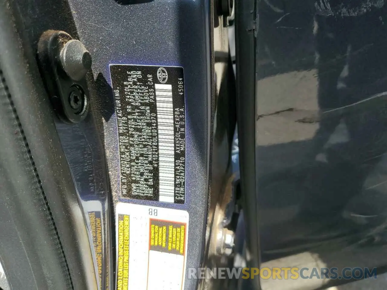 14 Photograph of a damaged car 4T1D21FB0LU014970 TOYOTA AVALON 2020