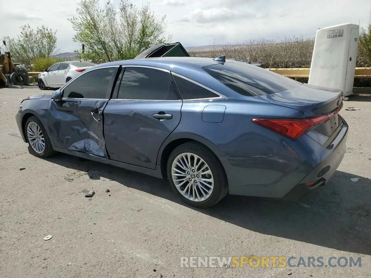 2 Photograph of a damaged car 4T1D21FB0LU014970 TOYOTA AVALON 2020