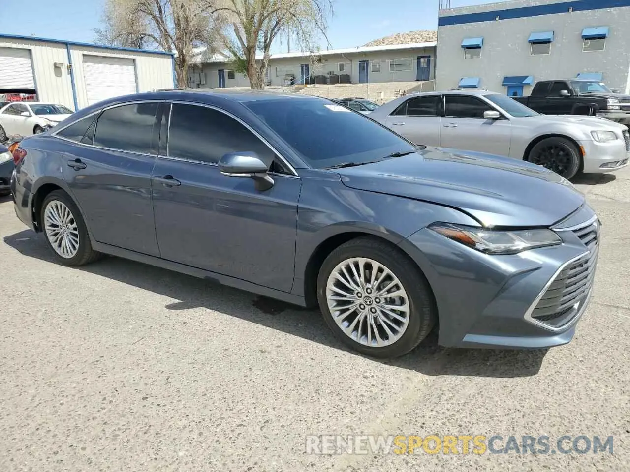 4 Photograph of a damaged car 4T1D21FB0LU014970 TOYOTA AVALON 2020