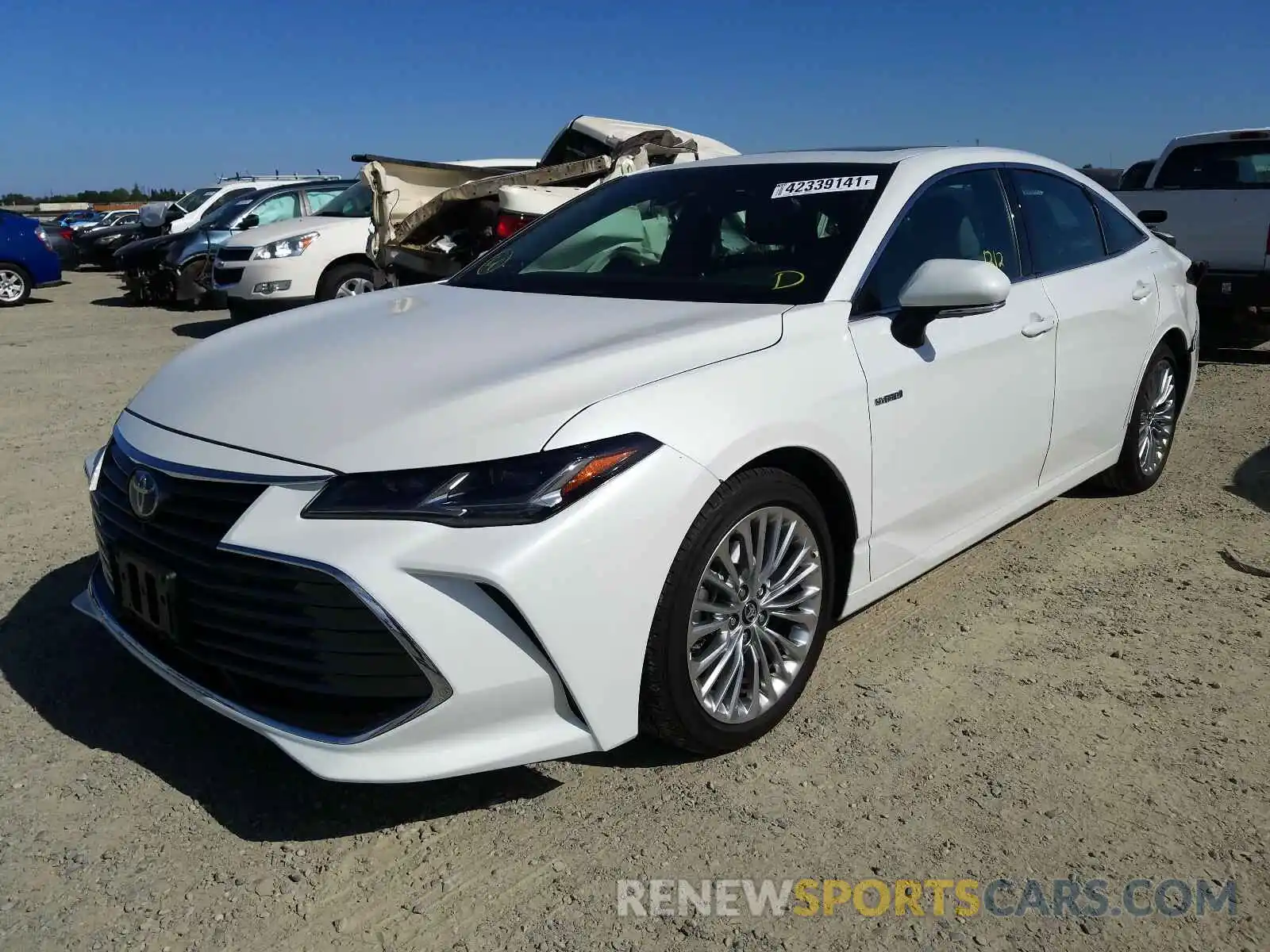 2 Photograph of a damaged car 4T1D21FB1LU012421 TOYOTA AVALON 2020