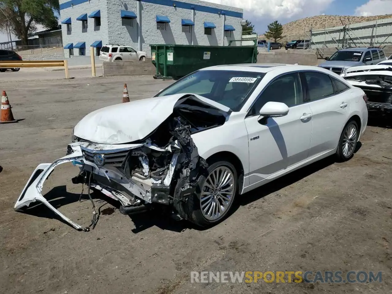 1 Photograph of a damaged car 4T1D21FB2LU015196 TOYOTA AVALON 2020