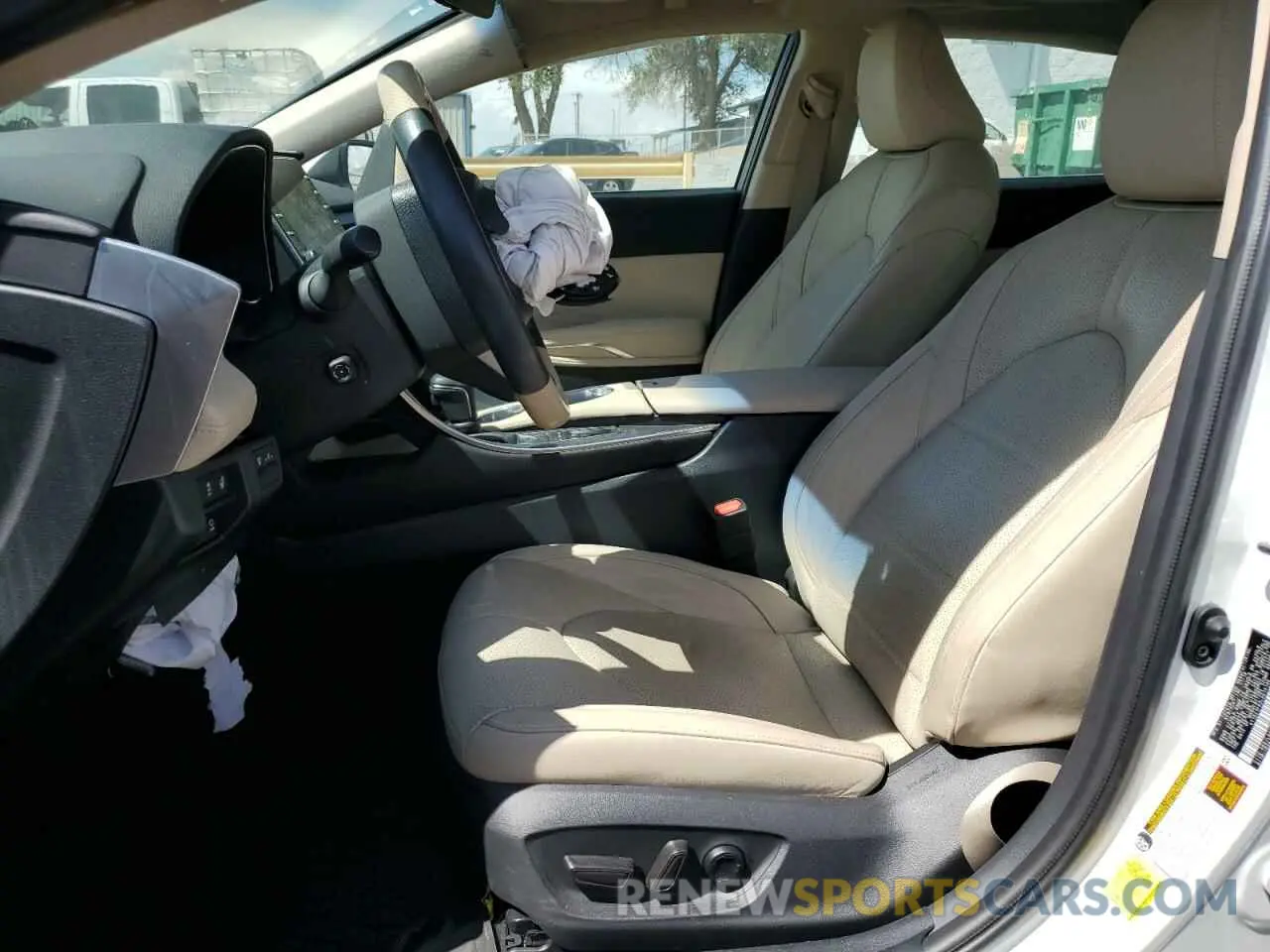 7 Photograph of a damaged car 4T1D21FB2LU015196 TOYOTA AVALON 2020
