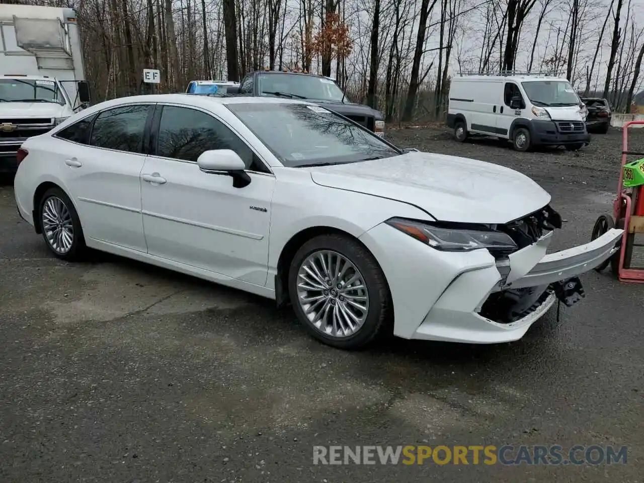 4 Photograph of a damaged car 4T1D21FB3LU015479 TOYOTA AVALON 2020