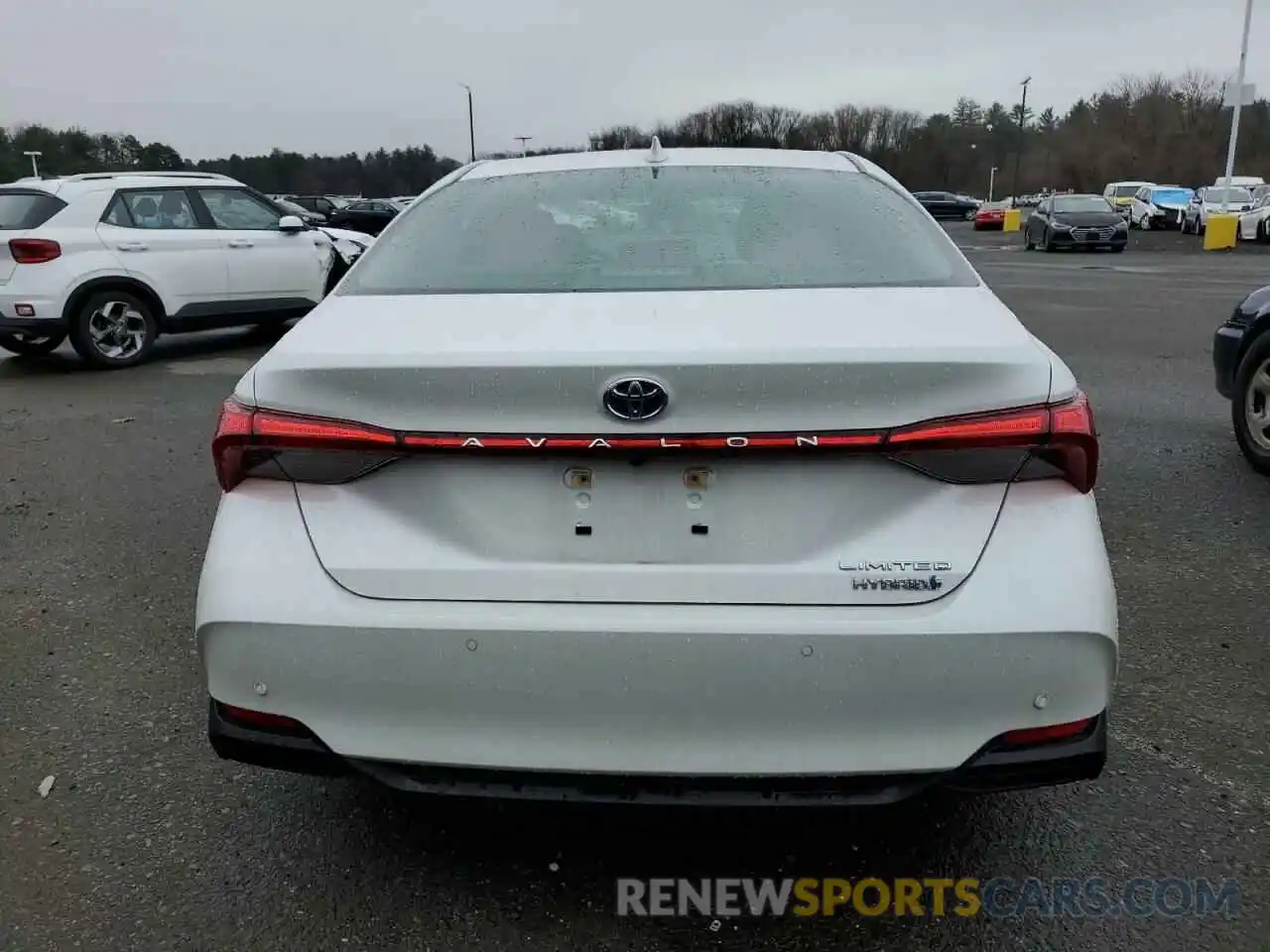 6 Photograph of a damaged car 4T1D21FB3LU015479 TOYOTA AVALON 2020