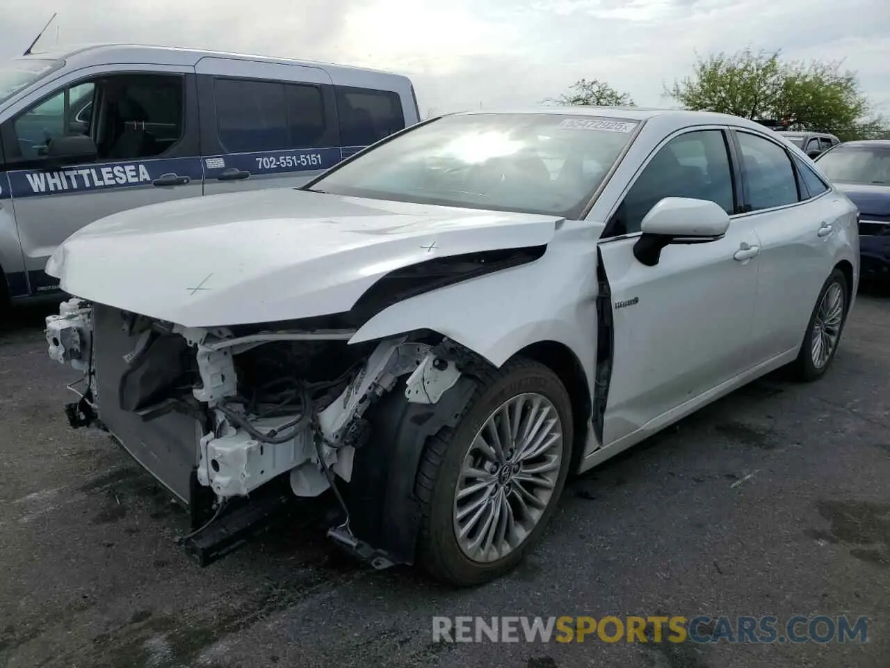 1 Photograph of a damaged car 4T1D21FB4LU014566 TOYOTA AVALON 2020