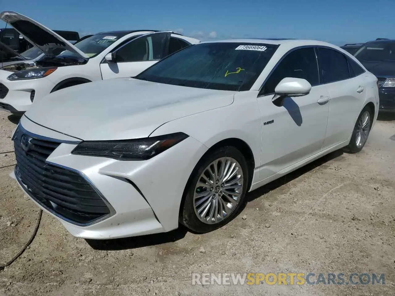1 Photograph of a damaged car 4T1D21FB4LU017483 TOYOTA AVALON 2020