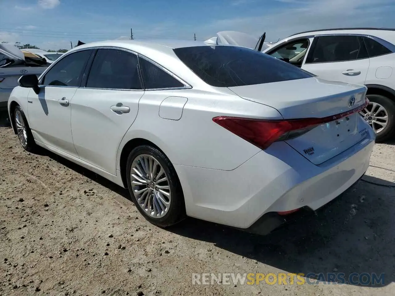 2 Photograph of a damaged car 4T1D21FB4LU017483 TOYOTA AVALON 2020