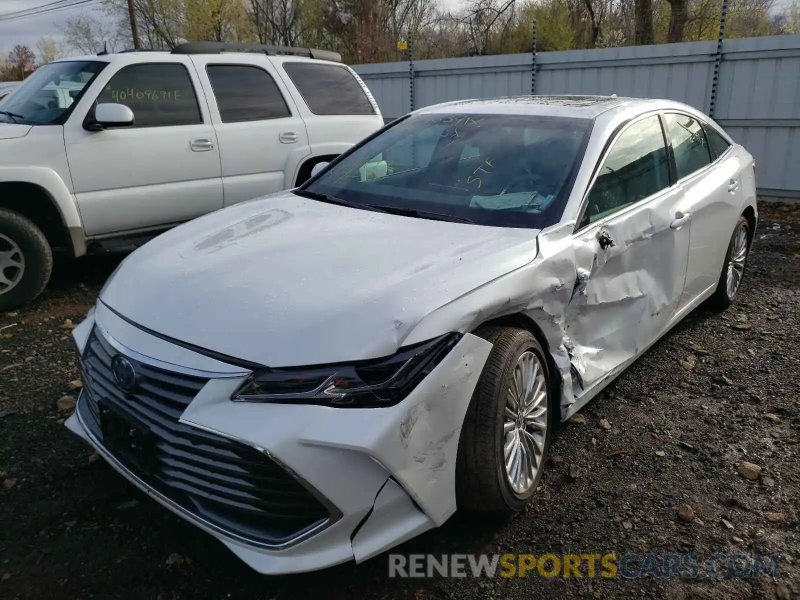 2 Photograph of a damaged car 4T1D21FB4LU018486 TOYOTA AVALON 2020