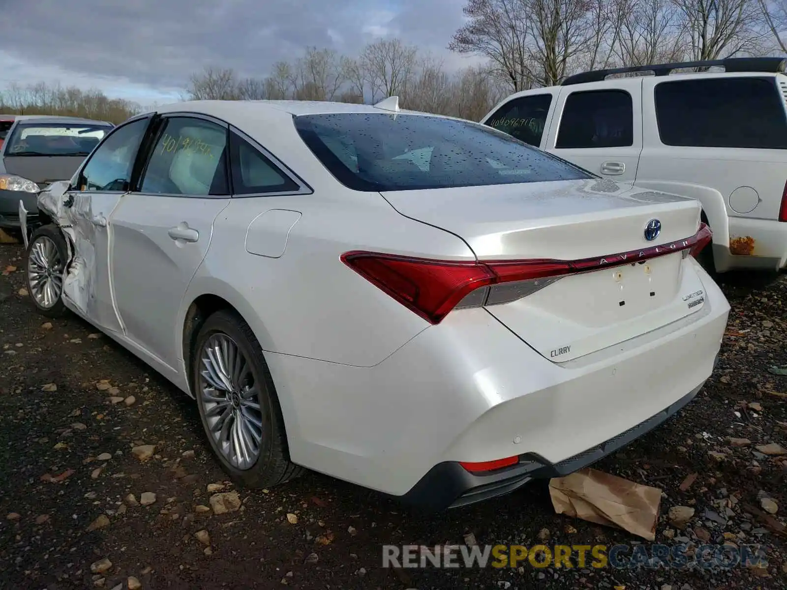 3 Photograph of a damaged car 4T1D21FB4LU018486 TOYOTA AVALON 2020