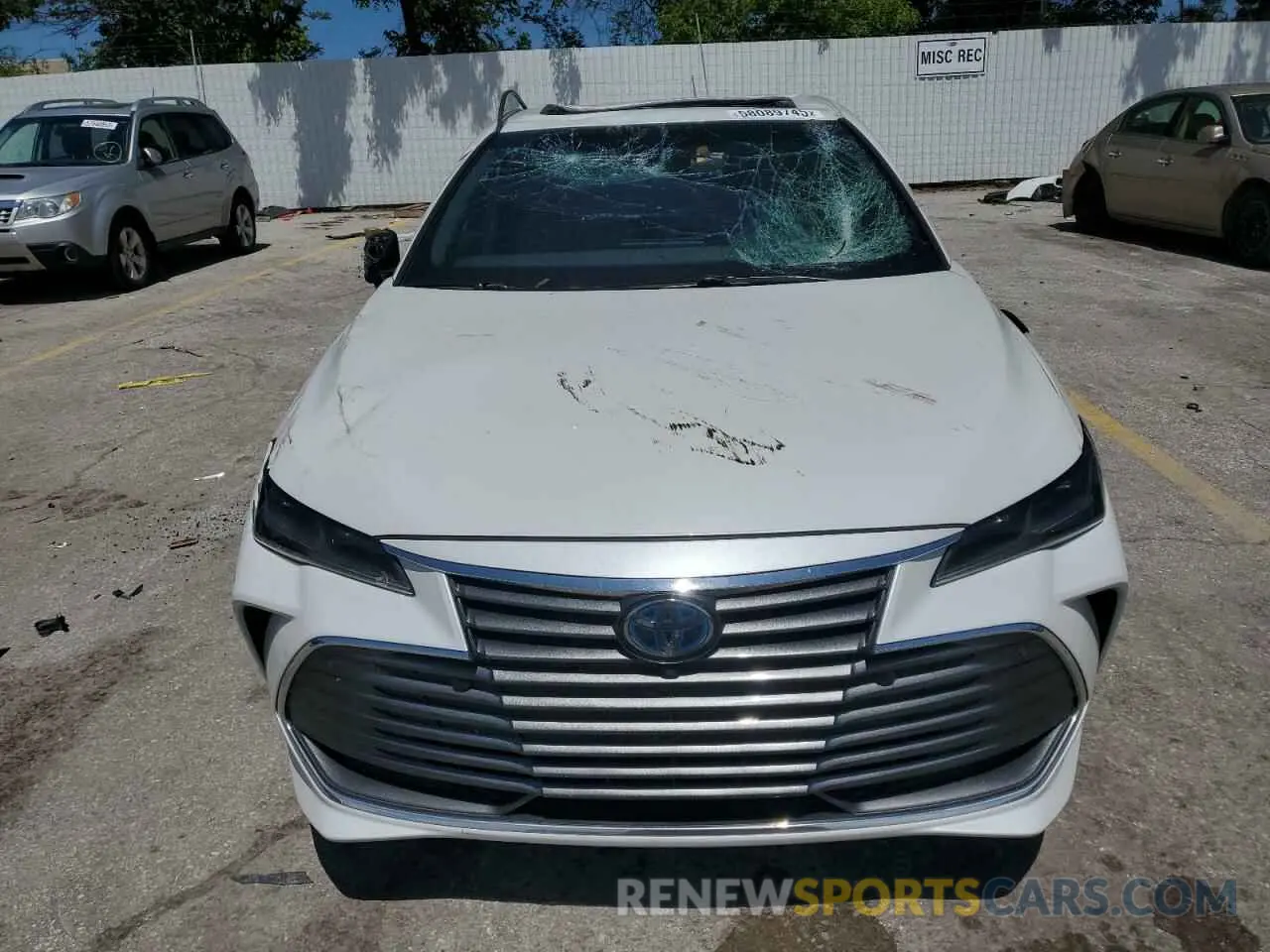 5 Photograph of a damaged car 4T1D21FB4LU019380 TOYOTA AVALON 2020