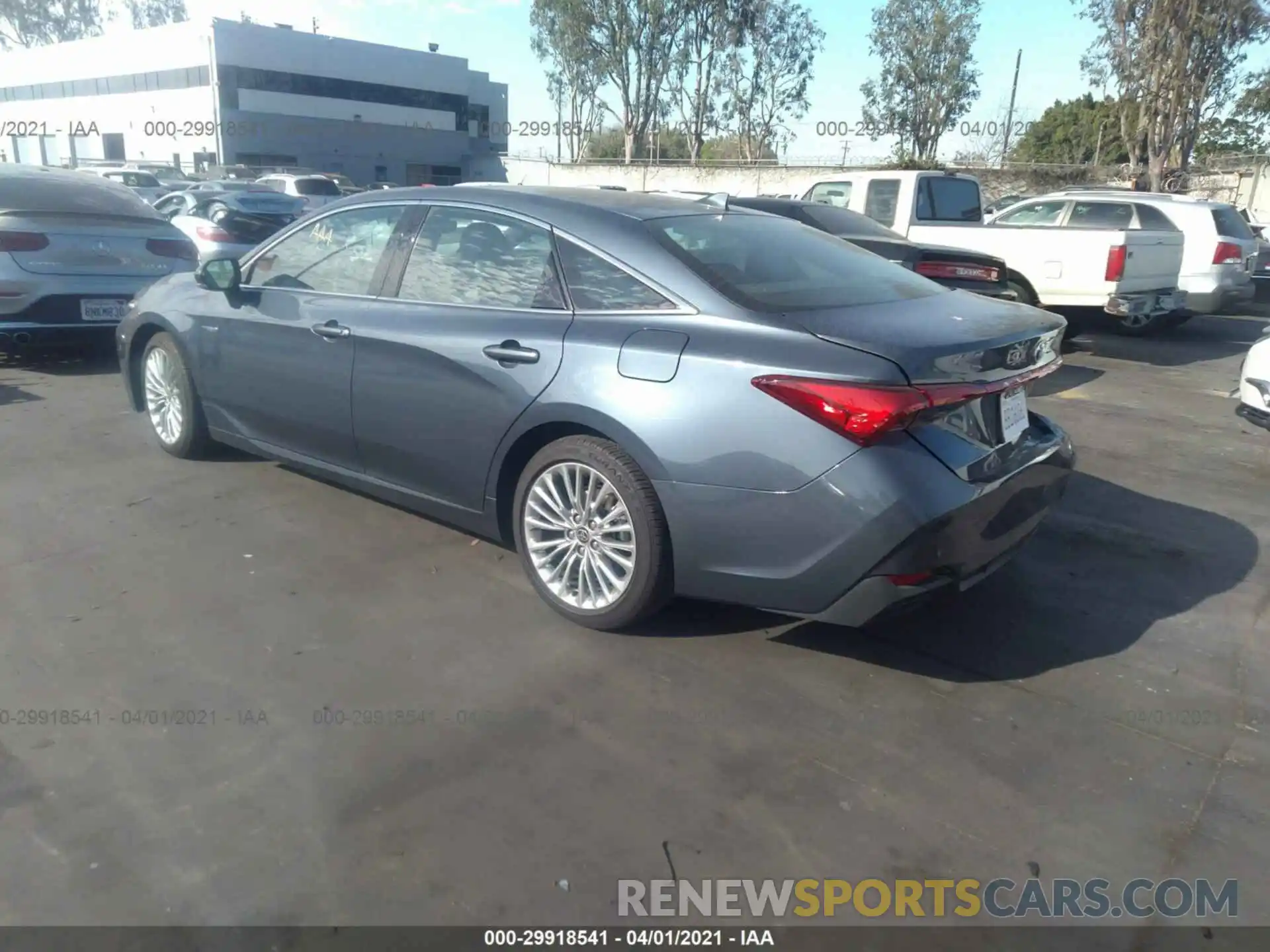 3 Photograph of a damaged car 4T1D21FB4LU019475 TOYOTA AVALON 2020