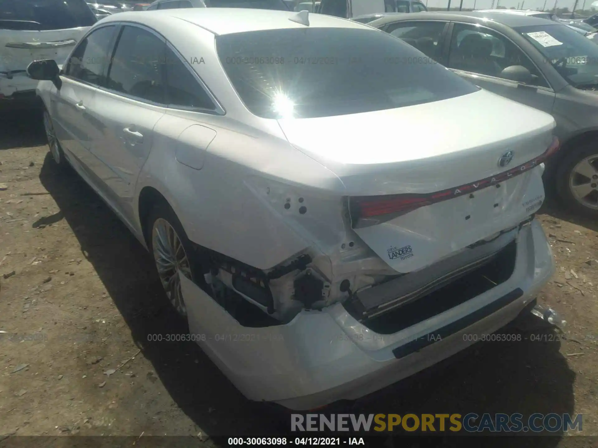 3 Photograph of a damaged car 4T1D21FB5LU019145 TOYOTA AVALON 2020