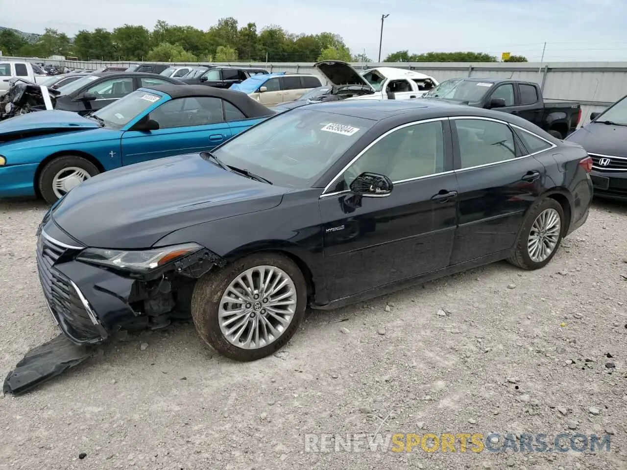 1 Photograph of a damaged car 4T1D21FB7LU012519 TOYOTA AVALON 2020