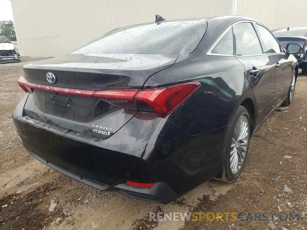 4 Photograph of a damaged car 4T1D21FB7LU013184 TOYOTA AVALON 2020