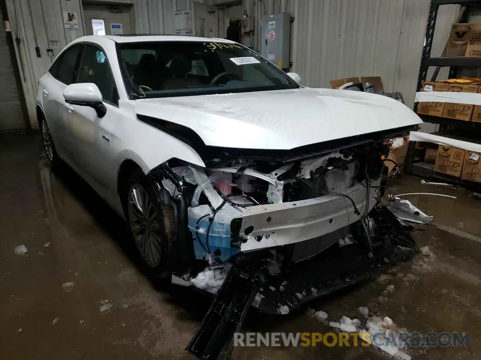 1 Photograph of a damaged car 4T1D21FB8LU017874 TOYOTA AVALON 2020