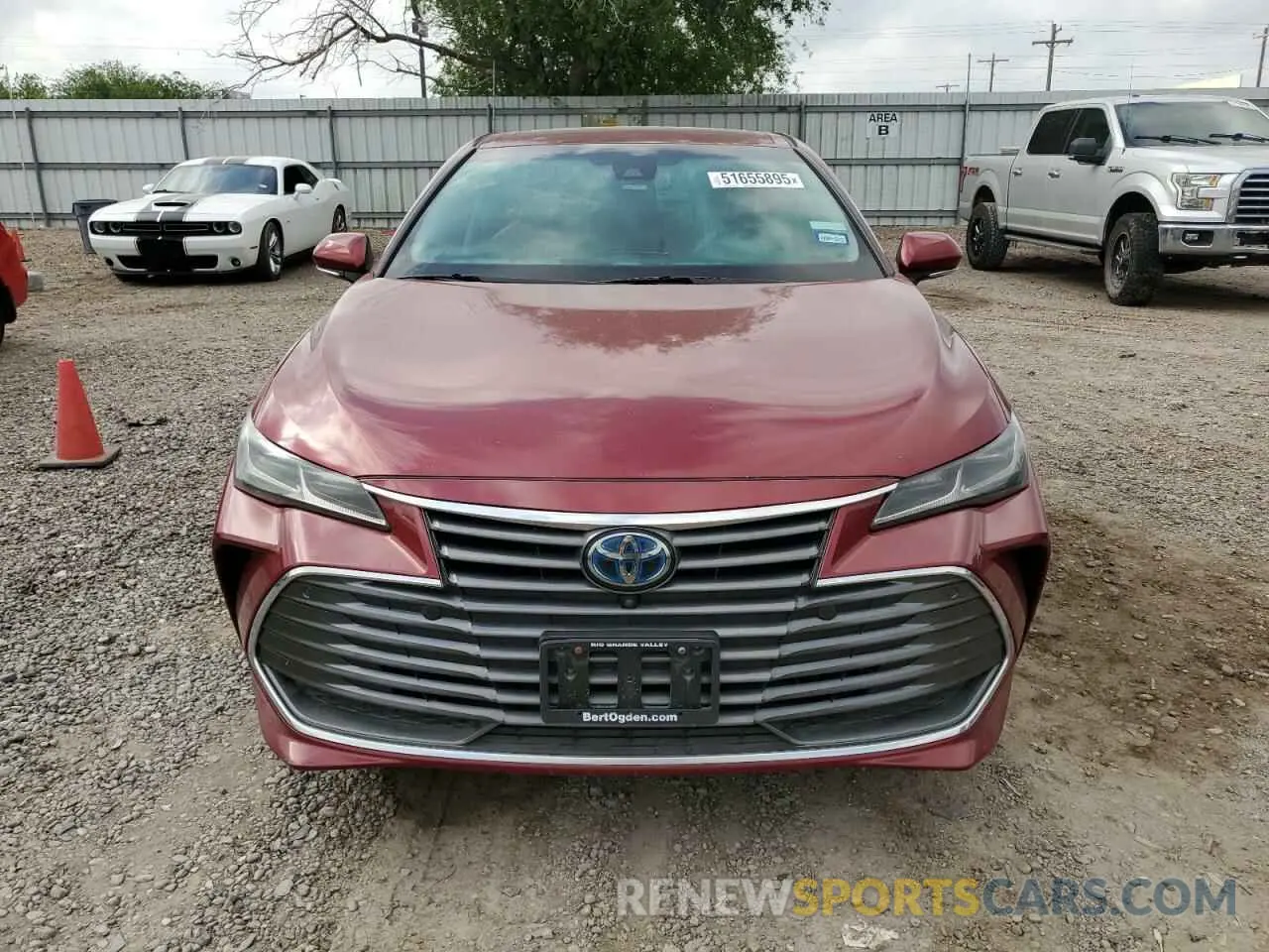 5 Photograph of a damaged car 4T1D21FB8LU019284 TOYOTA AVALON 2020