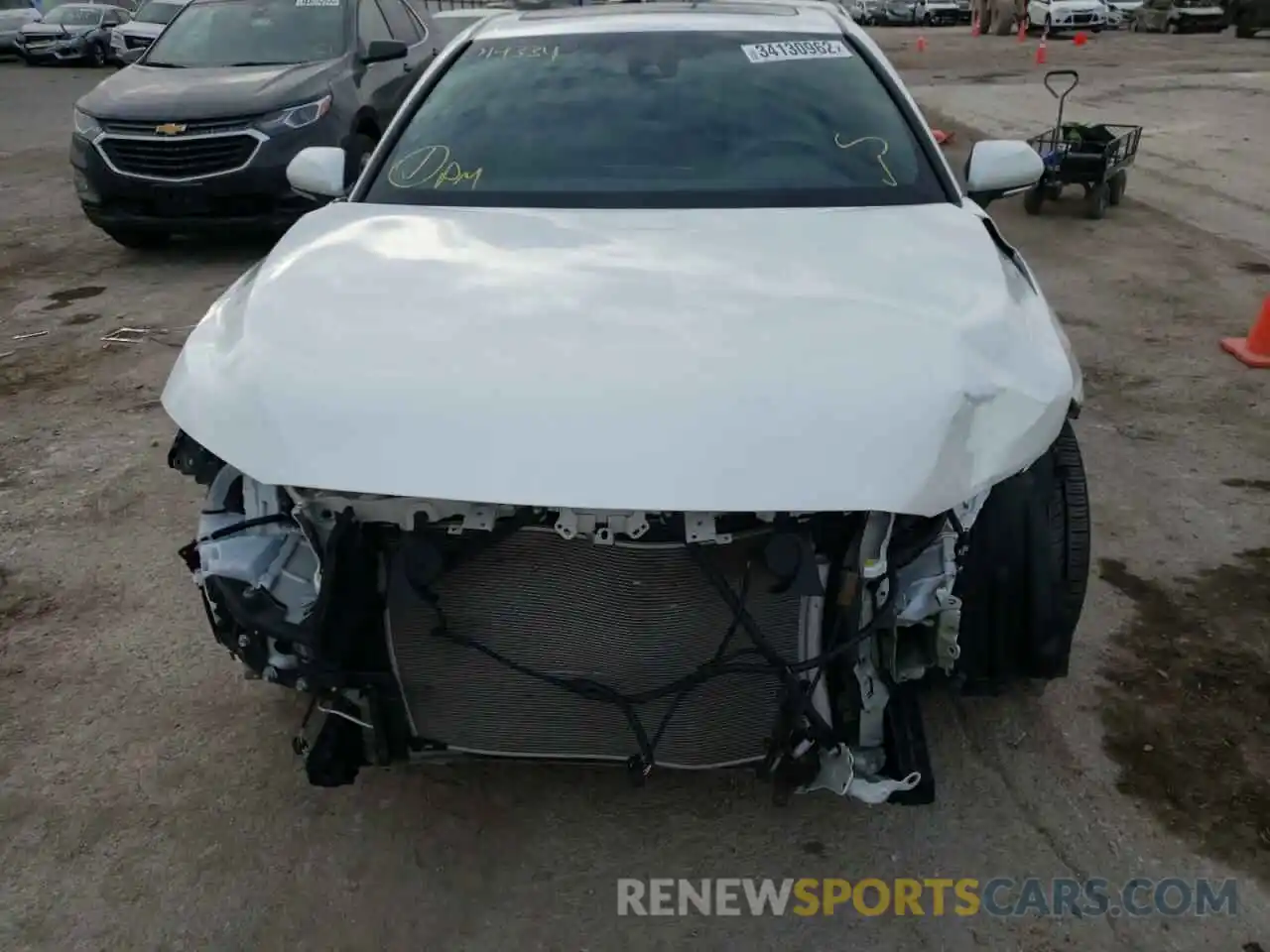 9 Photograph of a damaged car 4T1D21FB8LU019334 TOYOTA AVALON 2020