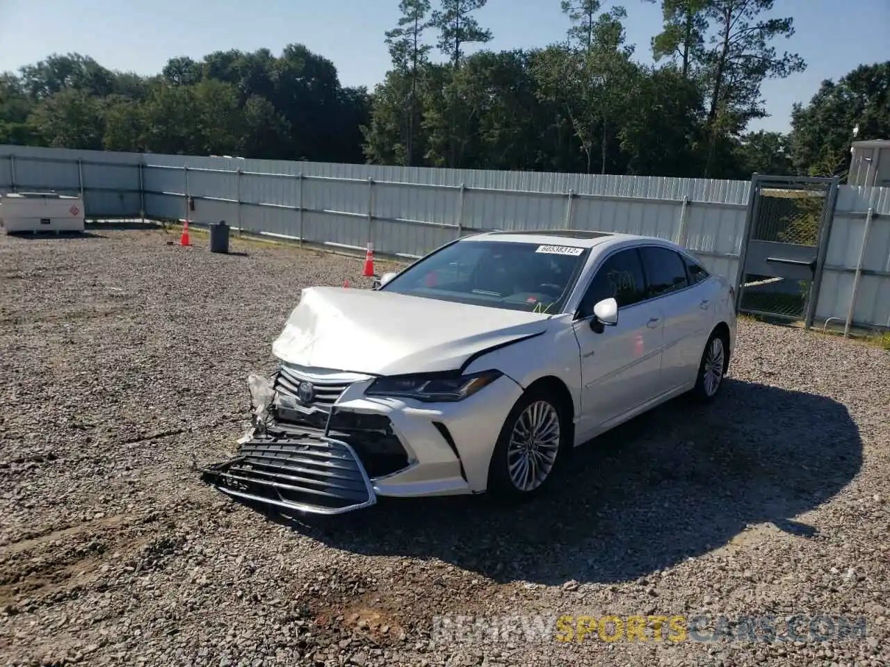 2 Photograph of a damaged car 4T1D21FB9LU011968 TOYOTA AVALON 2020