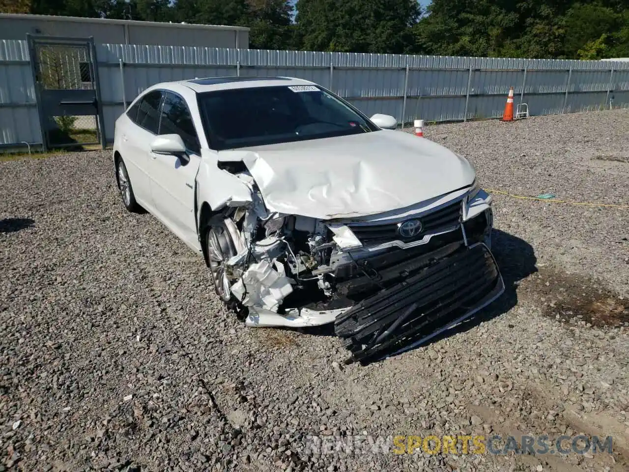 9 Photograph of a damaged car 4T1D21FB9LU011968 TOYOTA AVALON 2020