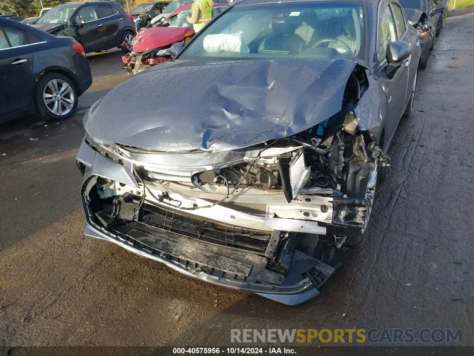 6 Photograph of a damaged car 4T1D21FB9LU015289 TOYOTA AVALON 2020