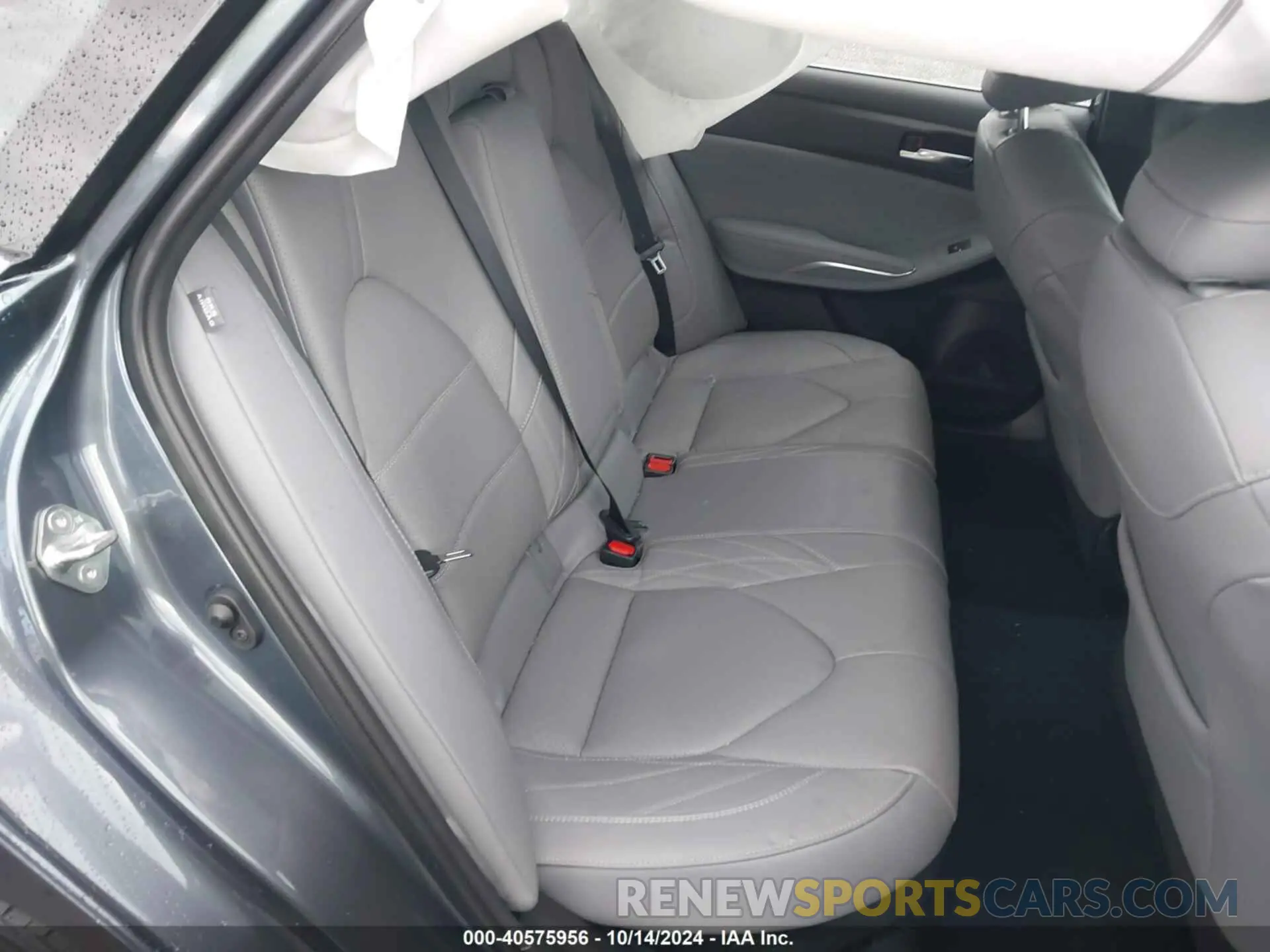 8 Photograph of a damaged car 4T1D21FB9LU015289 TOYOTA AVALON 2020
